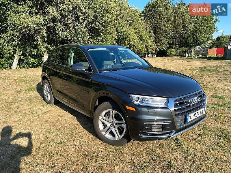 Внедорожник / Кроссовер Audi Q5 2018 в 