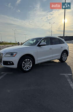 Внедорожник / Кроссовер Audi Q5 2015 в 