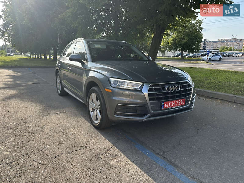 Позашляховик / Кросовер Audi Q5 2018 в Львові