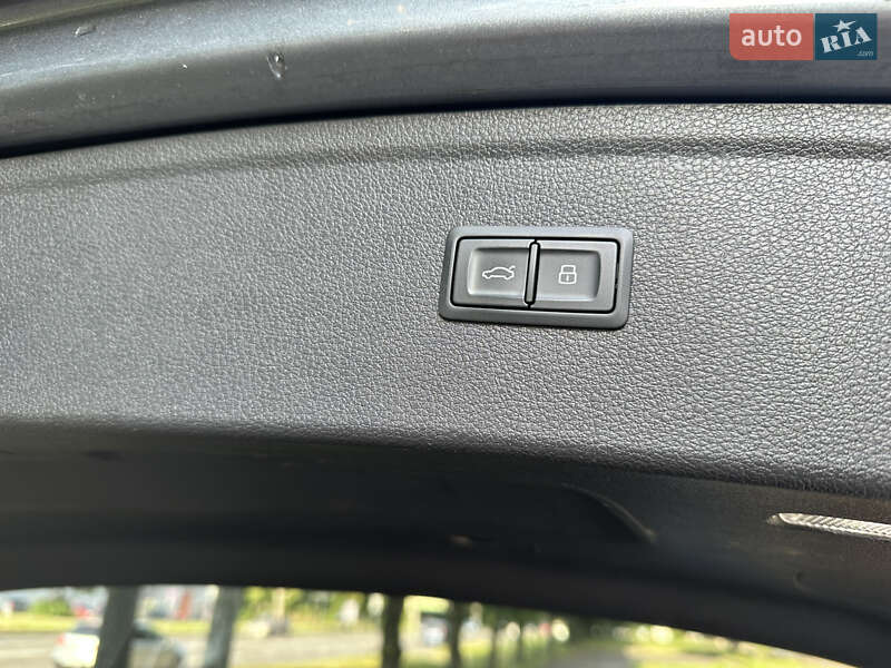Позашляховик / Кросовер Audi Q5 2018 в Львові