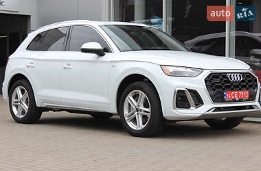 Внедорожник / Кроссовер Audi Q5 2024 в 