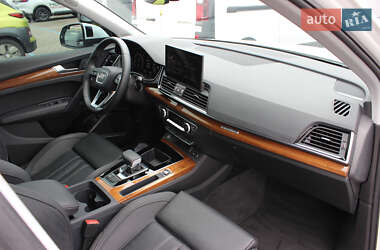 Внедорожник / Кроссовер Audi Q5 2024 в 