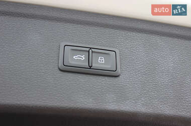 Внедорожник / Кроссовер Audi Q5 2024 в 