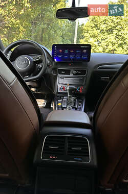 Внедорожник / Кроссовер Audi Q5 2012 в 
