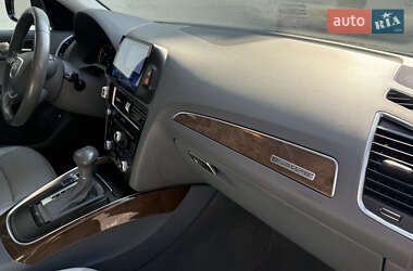 Внедорожник / Кроссовер Audi Q5 2015 в 