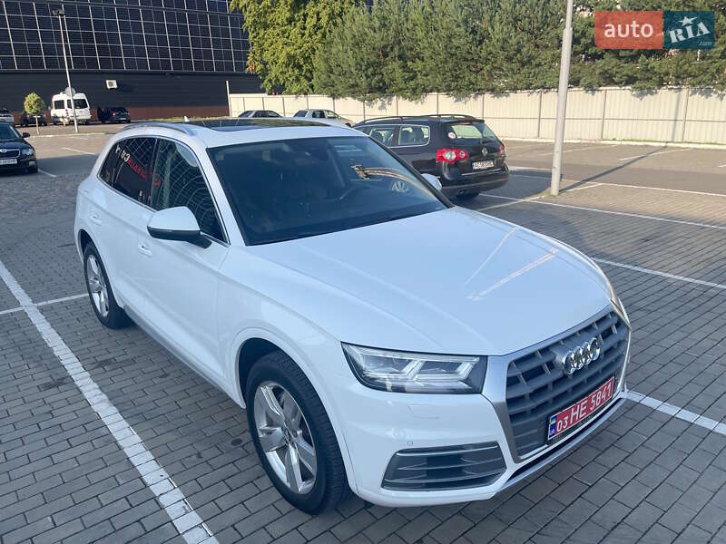 Позашляховик / Кросовер Audi Q5 2018 в Луцьку