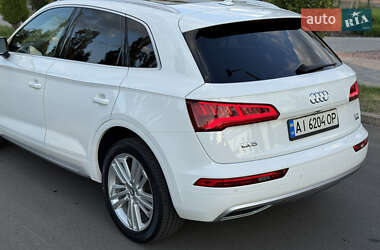 Внедорожник / Кроссовер Audi Q5 2017 в 