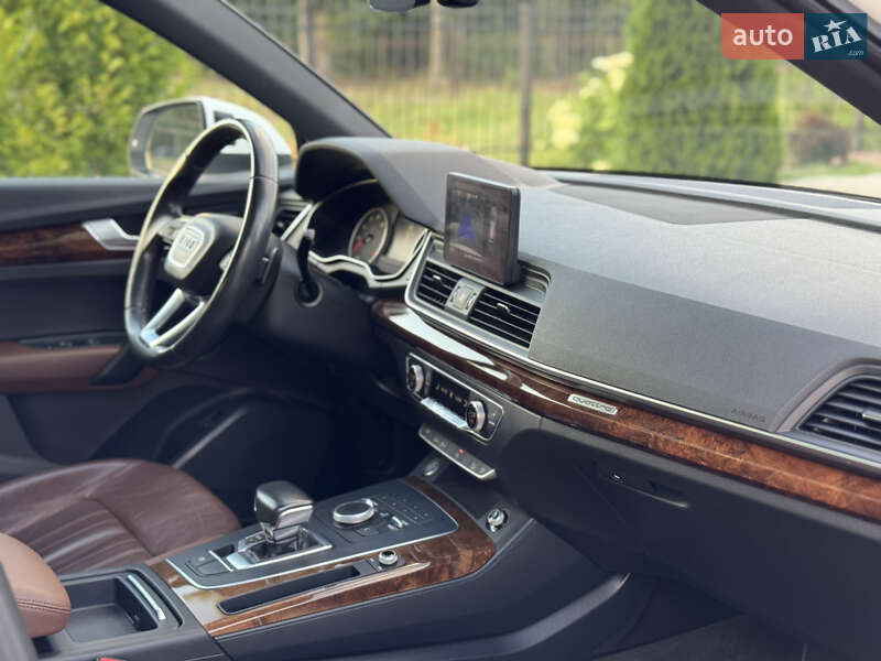 Внедорожник / Кроссовер Audi Q5 2017 в Киеве