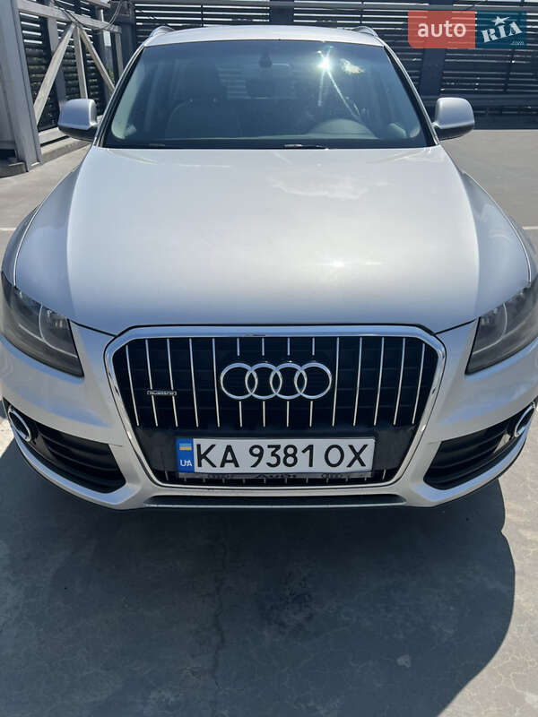 Внедорожник / Кроссовер Audi Q5 2013 в Киеве
