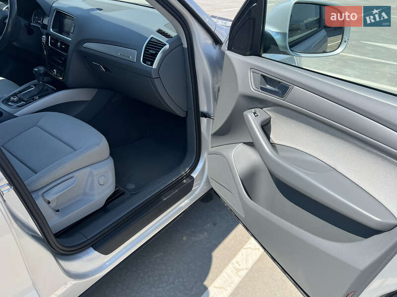 Внедорожник / Кроссовер Audi Q5 2013 в Киеве