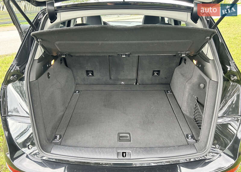 Позашляховик / Кросовер Audi Q5 2016 в Львові