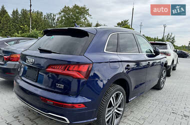 Позашляховик / Кросовер Audi Q5 2018 в Львові
