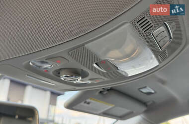 Позашляховик / Кросовер Audi Q5 2016 в 