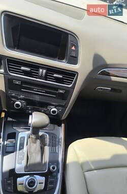 Позашляховик / Кросовер Audi Q5 2016 в 