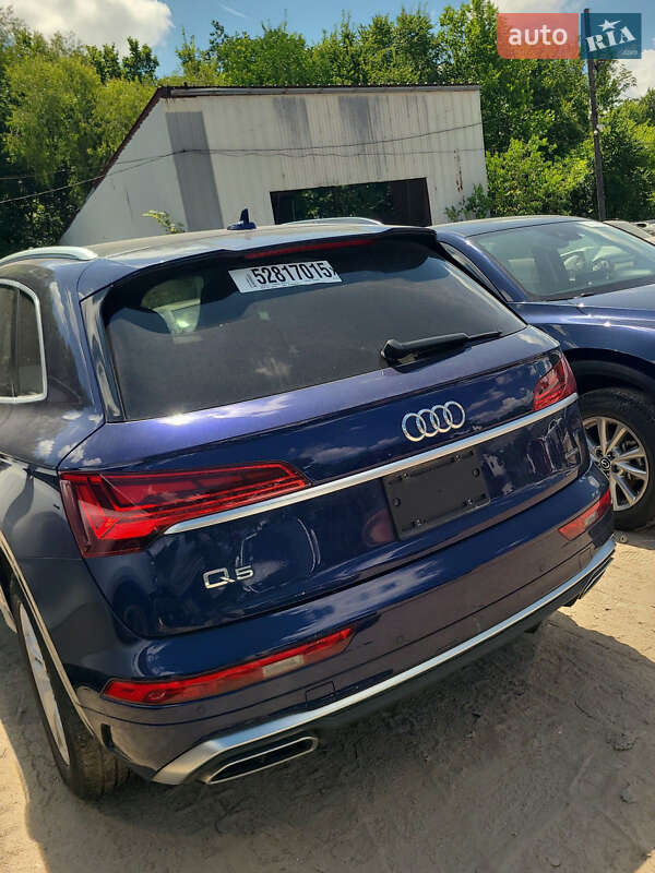 Внедорожник / Кроссовер Audi Q5 2022 в Киеве