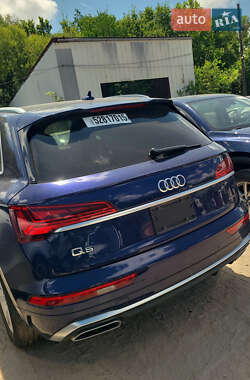 Позашляховик / Кросовер Audi Q5 2022 в 