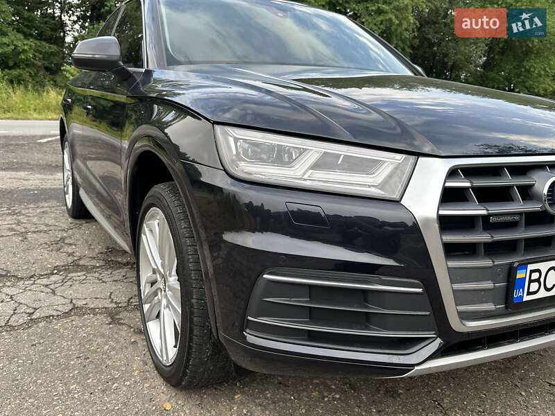 Позашляховик / Кросовер Audi Q5 2018 в Львові