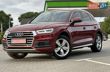 Внедорожник / Кроссовер Audi Q5 2018 в 