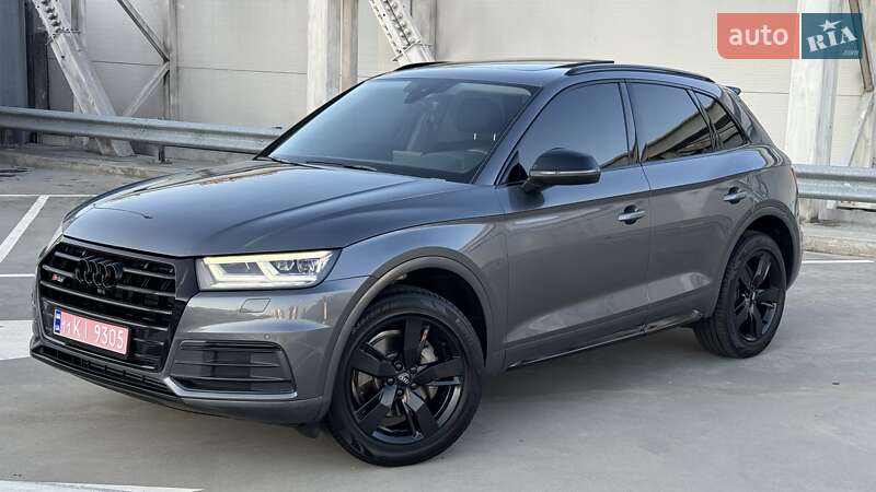 Внедорожник / Кроссовер Audi Q5 2018 в 