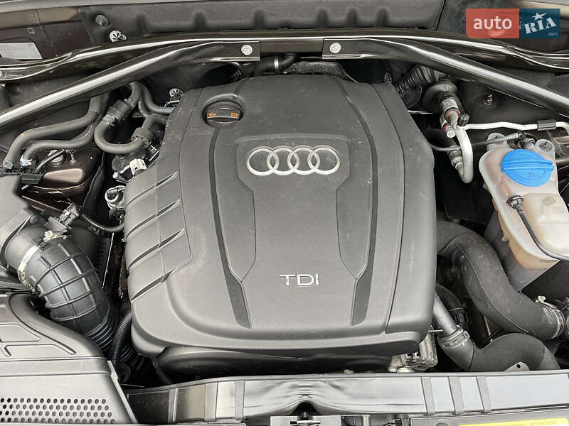 Внедорожник / Кроссовер Audi Q5 2012 в Тернополе