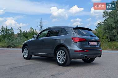 Позашляховик / Кросовер Audi Q5 2013 в 