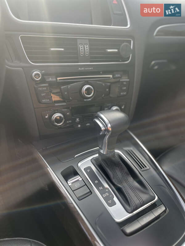 Позашляховик / Кросовер Audi Q5 2012 в Львові