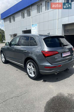 Внедорожник / Кроссовер Audi Q5 2016 в 