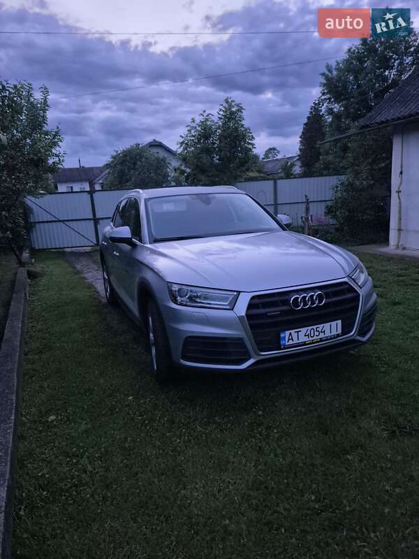 Внедорожник / Кроссовер Audi Q5 2017 в Ивано-Франковске