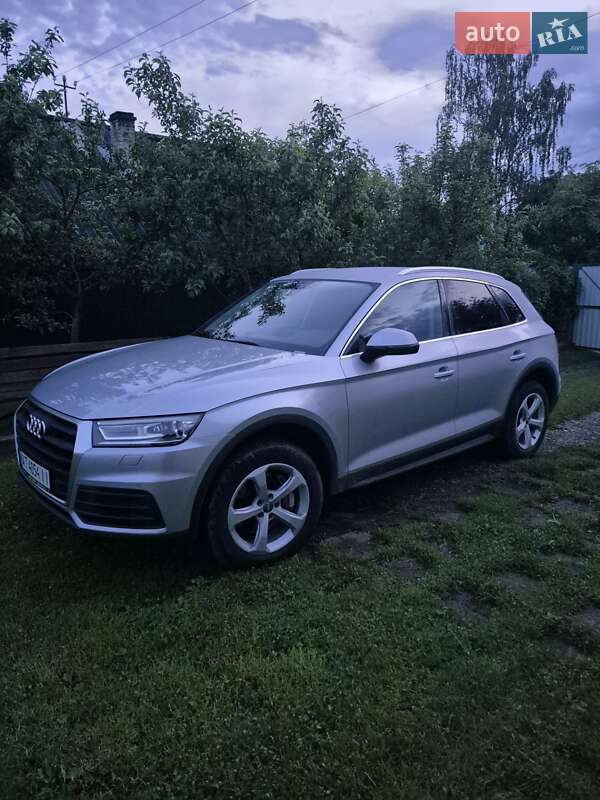 Внедорожник / Кроссовер Audi Q5 2017 в Ивано-Франковске