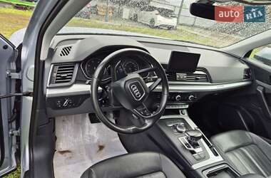 Внедорожник / Кроссовер Audi Q5 2017 в 