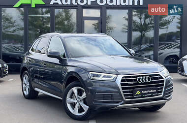 Позашляховик / Кросовер Audi Q5 2020 в Києві
