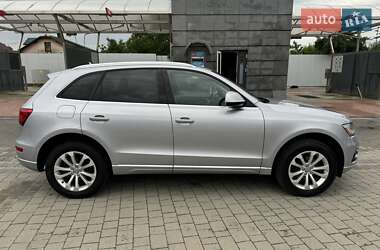 Внедорожник / Кроссовер Audi Q5 2015 в 