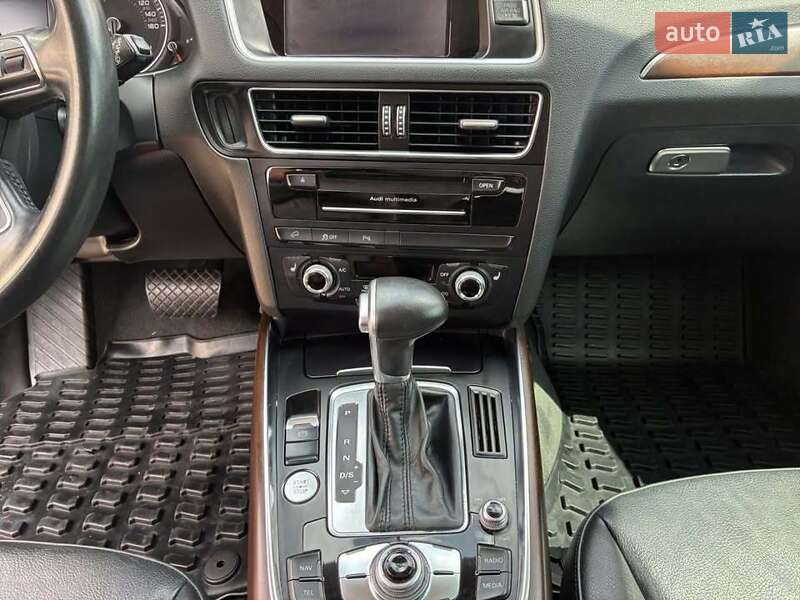 Позашляховик / Кросовер Audi Q5 2015 в Львові