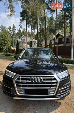 Позашляховик / Кросовер Audi Q5 2020 в 