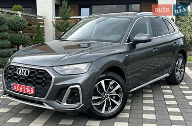 Позашляховик / Кросовер Audi Q5 2023 в 