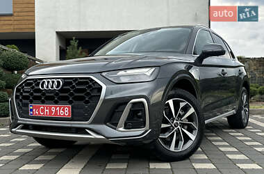 Позашляховик / Кросовер Audi Q5 2023 в 