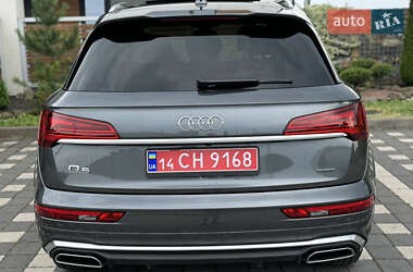 Позашляховик / Кросовер Audi Q5 2023 в 
