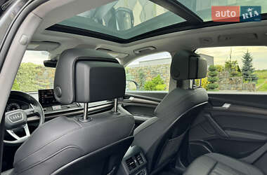 Позашляховик / Кросовер Audi Q5 2023 в 