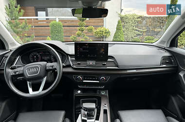Позашляховик / Кросовер Audi Q5 2023 в 