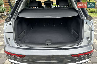 Позашляховик / Кросовер Audi Q5 2023 в 