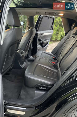 Внедорожник / Кроссовер Audi Q5 2012 в 