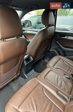 Позашляховик / Кросовер Audi Q5 2014 в 