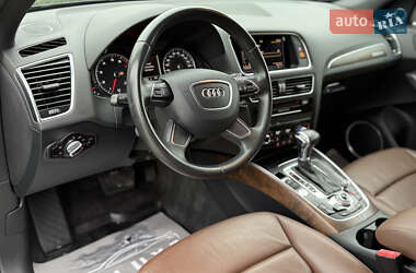 Внедорожник / Кроссовер Audi Q5 2015 в 