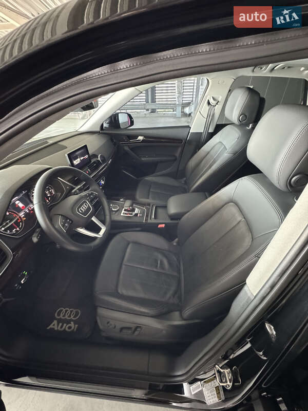 Позашляховик / Кросовер Audi Q5 2018 в Києві