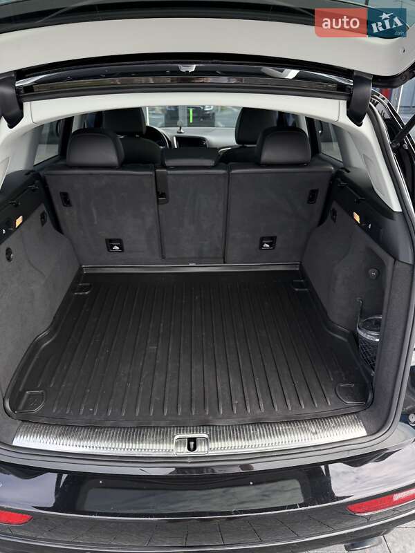 Позашляховик / Кросовер Audi Q5 2016 в Львові
