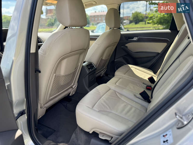 Внедорожник / Кроссовер Audi Q5 2015 в Львове