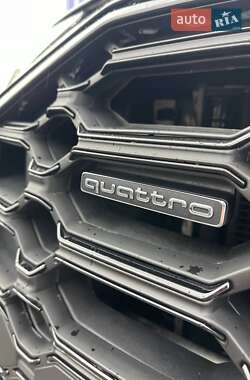 Внедорожник / Кроссовер Audi Q5 2022 в 