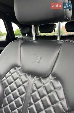 Внедорожник / Кроссовер Audi Q5 2022 в 