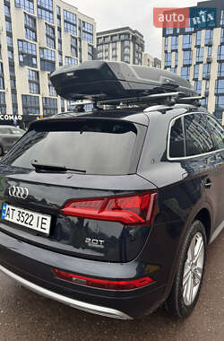Внедорожник / Кроссовер Audi Q5 2018 в 