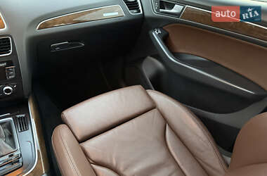 Внедорожник / Кроссовер Audi Q5 2016 в 